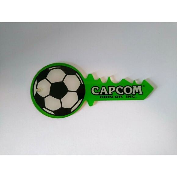 Flipper Football Pinball Machine Plastic Keychain Original 1996 NOS Green - Picture 4 of 4